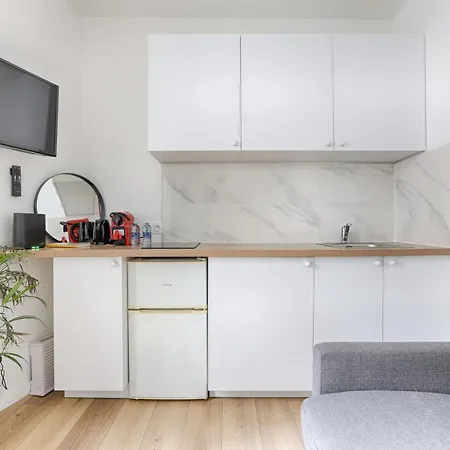 Montmartre/moulin Rouge Studio Apartment